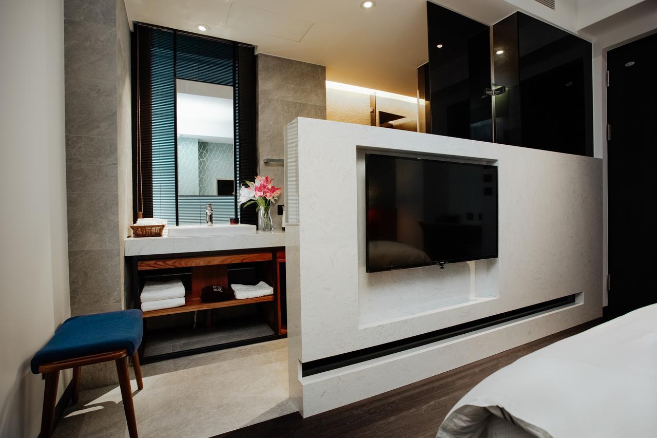 Check Inn Taichung Zhongshan Extérieur photo
