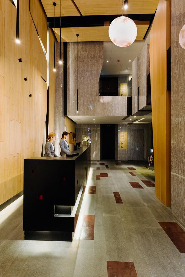 Check Inn Taichung Zhongshan Extérieur photo